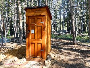 john-muir-trail-toilet4-day2  Rock Cr RS w.jpg (712487 bytes)